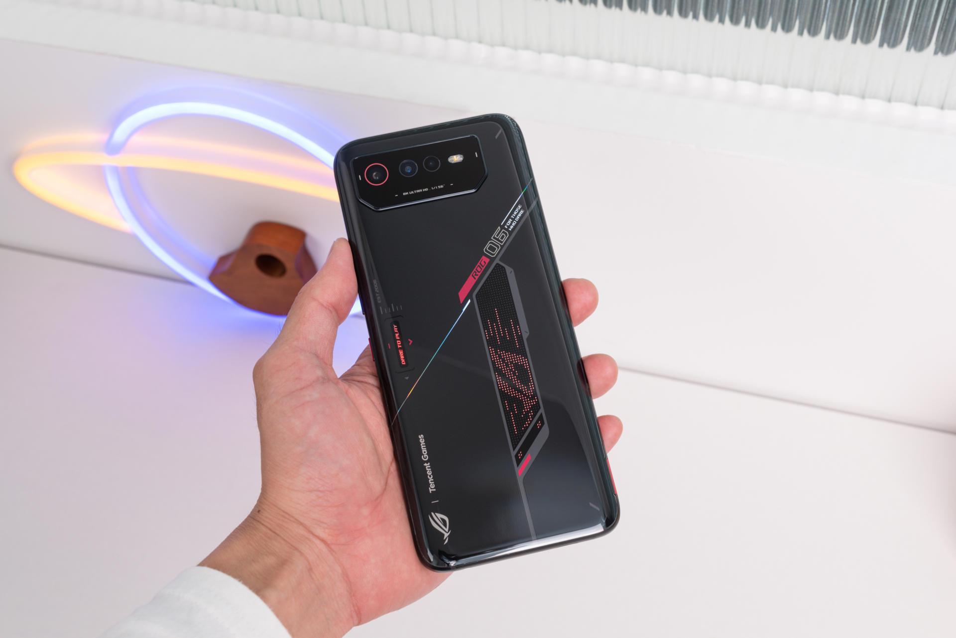 都搭载骁龙8+，ROG游戏手机6为什么是游戏达人的双11首选？