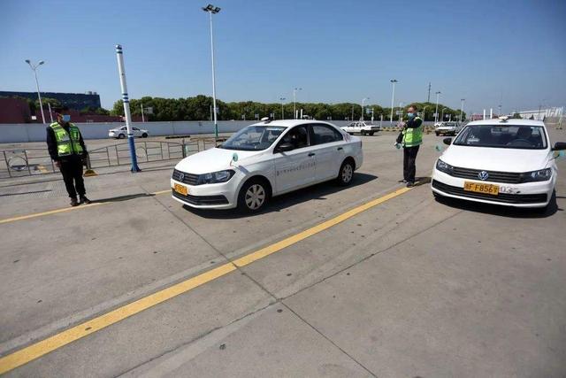 c1和c2除了车型有什么区别,c1和c2有什么区别哪个证更有用