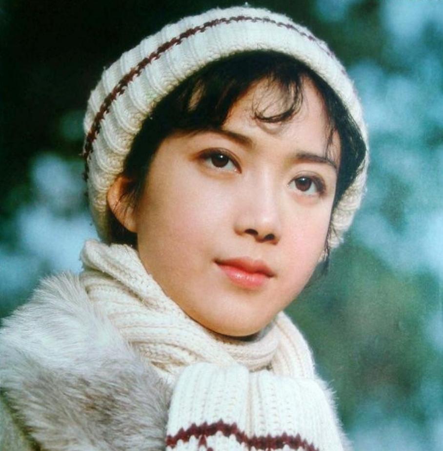 演员龚雪：80年代红极一时，因“流氓案”远走他国，现状如何？