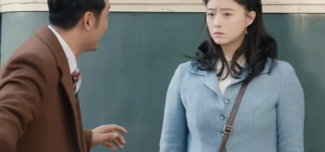 刘浩存杨幂同台,刘浩存演戏被吐槽名场面