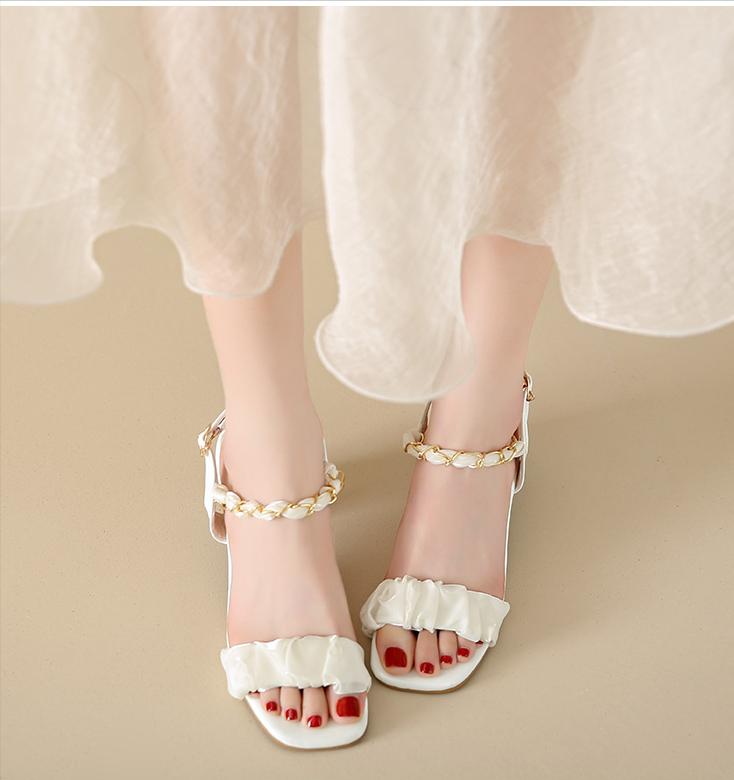 时尚百搭一字扣秋款高跟鞋,韩版一字扣高跟鞋