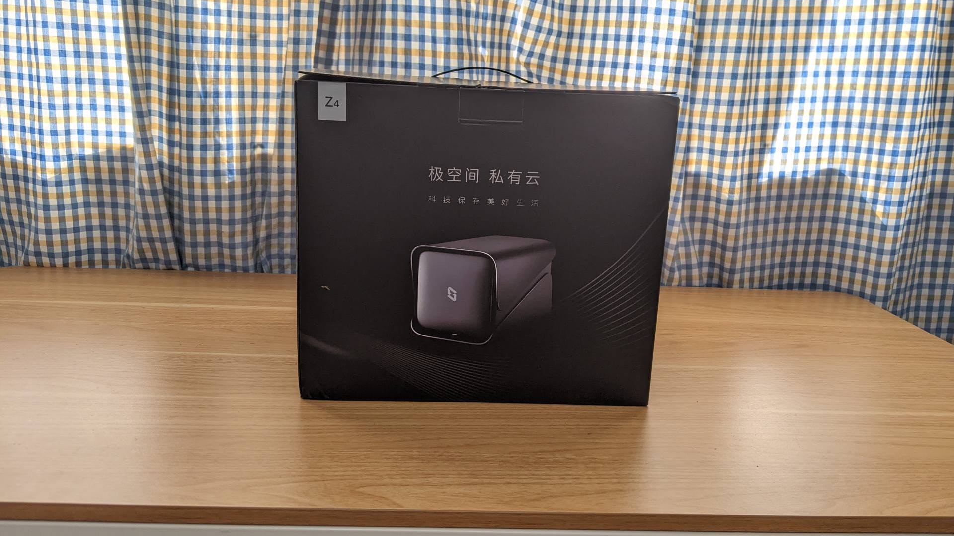 极空间z4对比绿联4600nas,极空间z4对比绿联nas