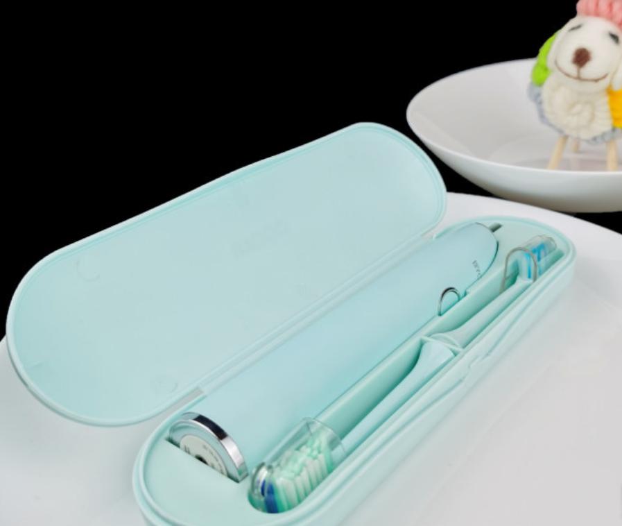 圣诞节礼物买什么好送孩子,平安夜送礼物还是圣诞节送礼物好