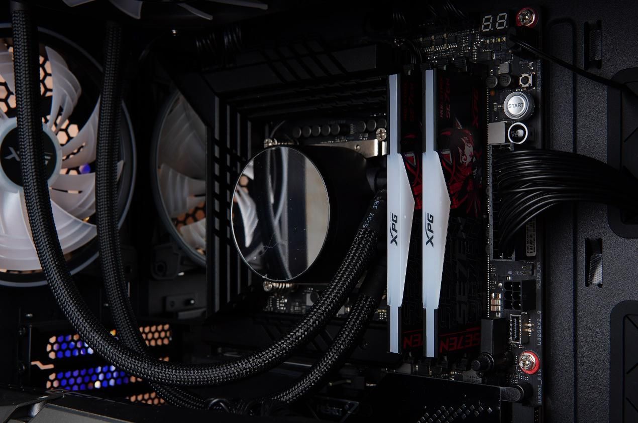 乔思伯d500多少钱,乔思伯机箱u4plus装几个硬盘