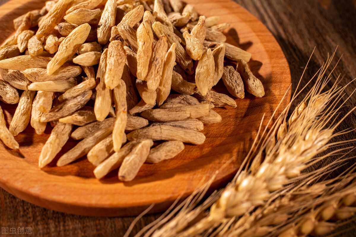 阴虚火旺手心脚心发热吃什么药呢,手脚心发烫吃知柏地黄丸没效果