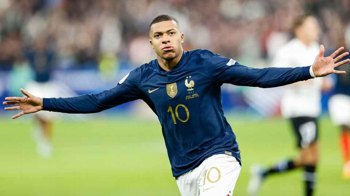 2022年世界杯球衣排名：卡塔尔的每一件球衣都被评估为加冕冠军