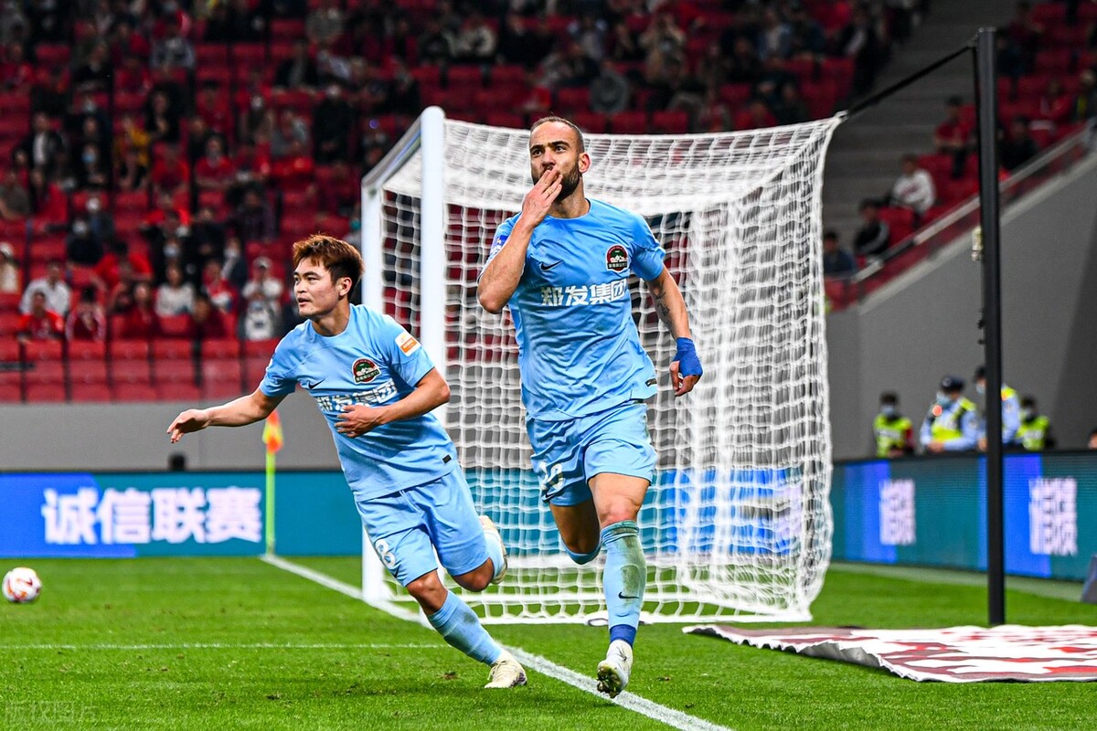 开场遭极刑的河南队踢出赛季最强一战，单外援还能进海港两个球