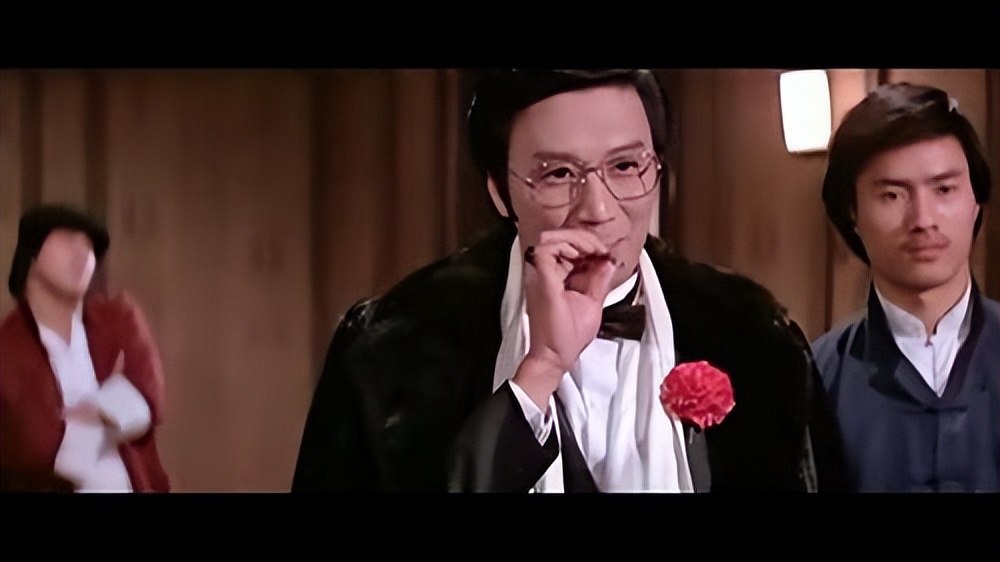 谢贤李小龙谁大,谢贤成龙