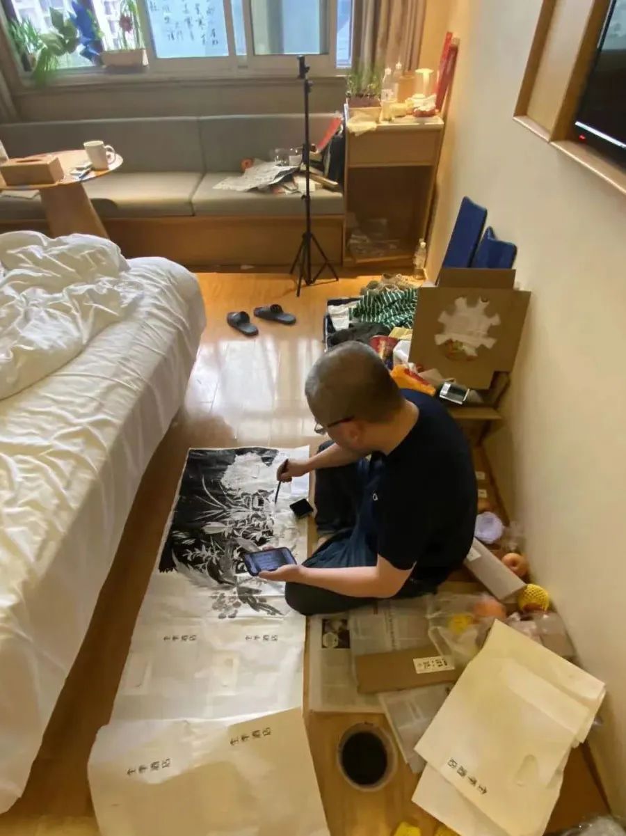 隔离酒店被困男子,疫情期间被困在上海隔离酒店