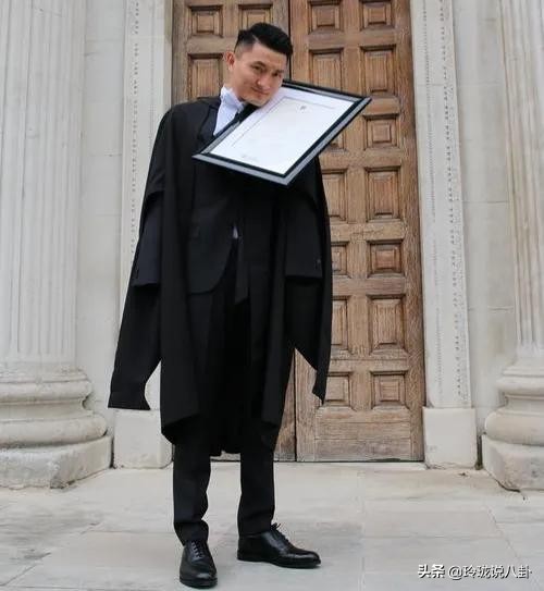 杨孟衡失去双臂的全过程,无臂学霸杨孟衡的故事