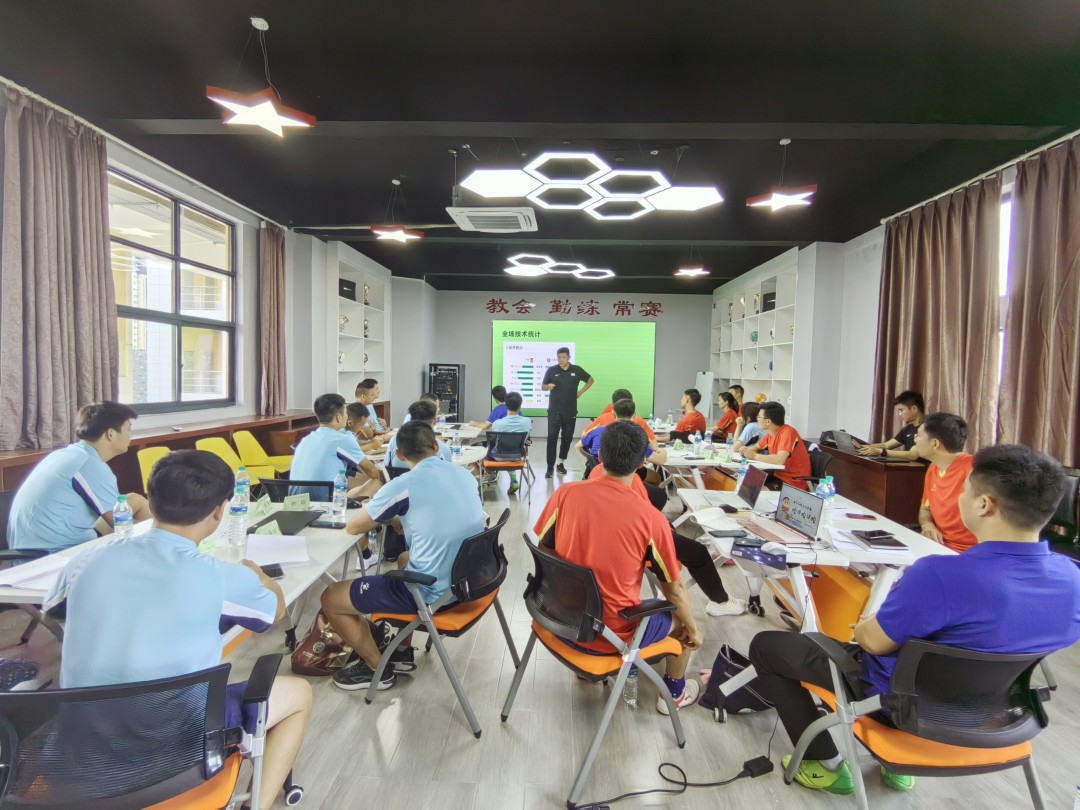 2022年中国足协c级教练员培训班,2017年中国足协d级教练员培训班