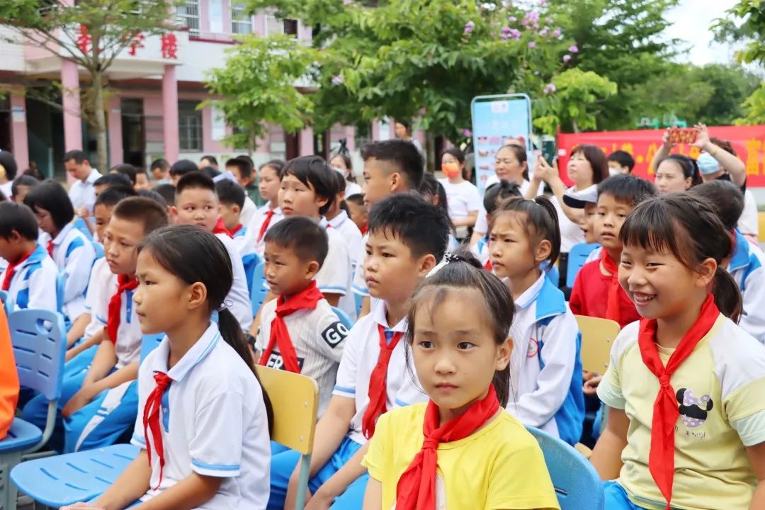 富德生命小海豚,富德生命小海豚宝鸡