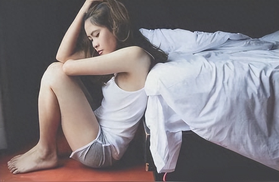 出差一个月妻子怀孕,出差一个月老婆怀孕了这正常吗