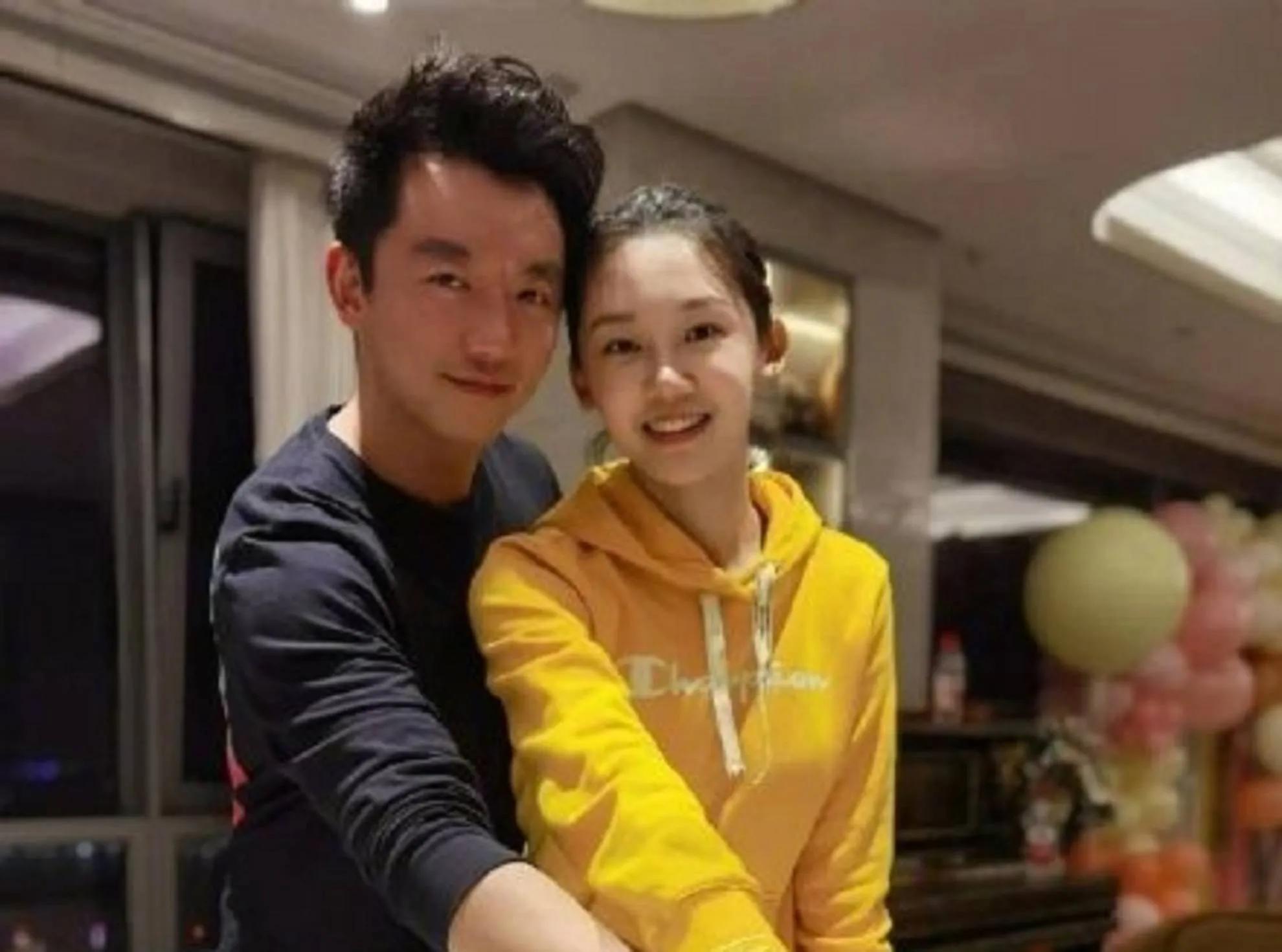 冯小刚谈苗苗郑恺,冯小刚郑恺苗苗现在关系