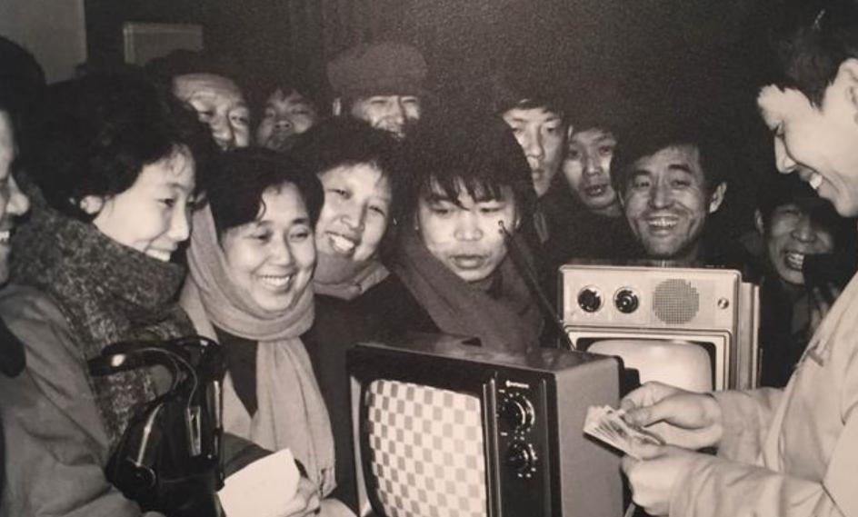 消失的国营委托店：80年代可以买到二手自行车手表，家具甚至钢琴