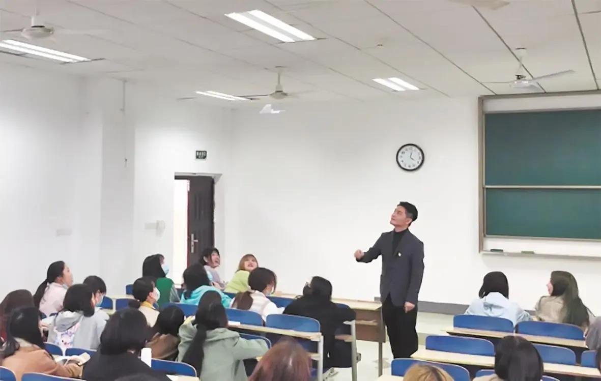 奶头乐流行反映了什么,当今什么叫奶头乐现象