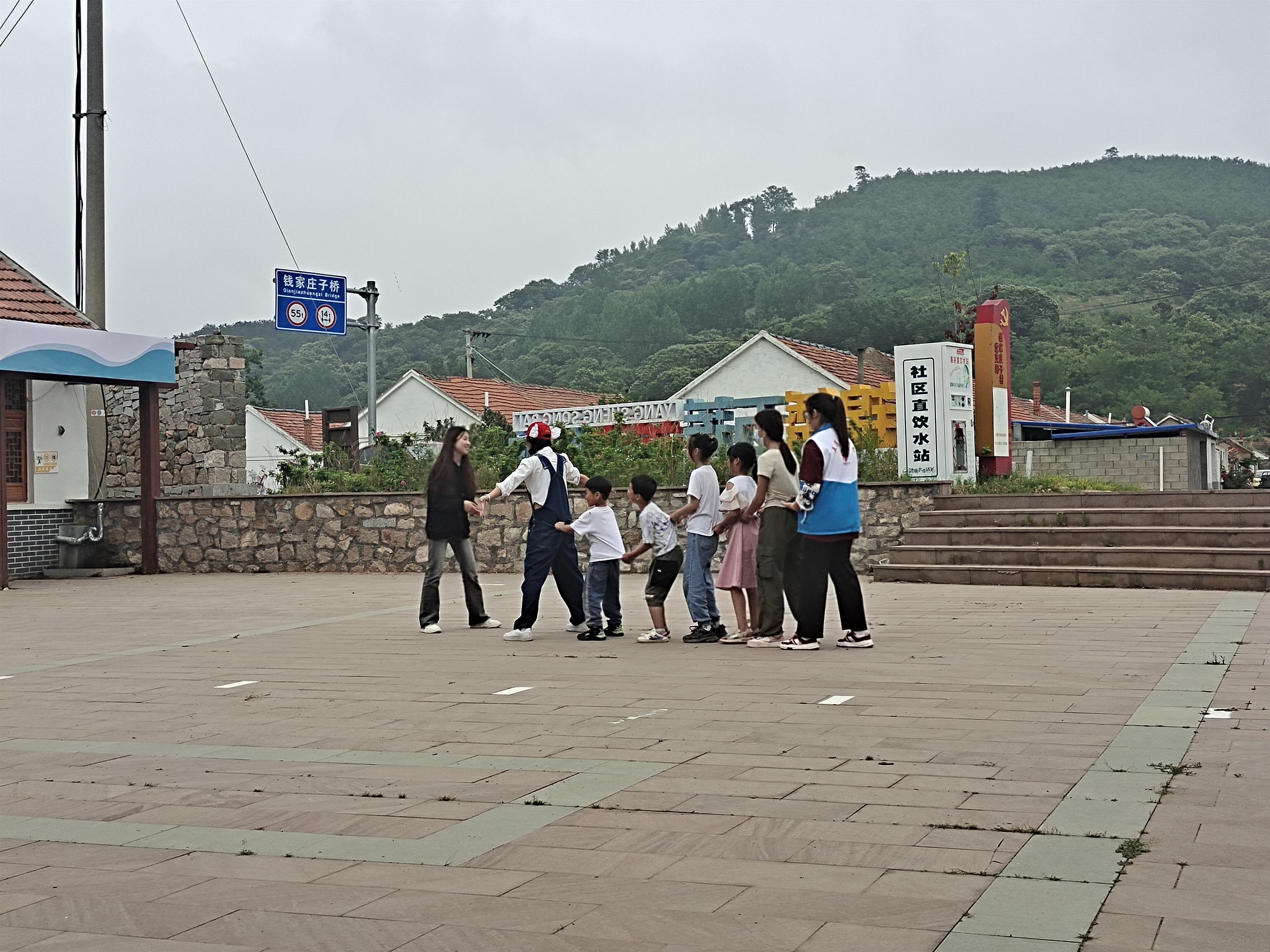 阳光伙伴“未”爱同行青少年生涯规划小组