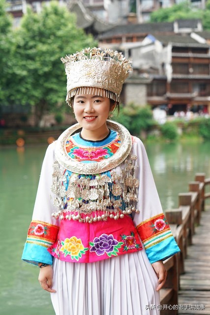 凤凰古城磁浮观光快线,凤凰古城景区