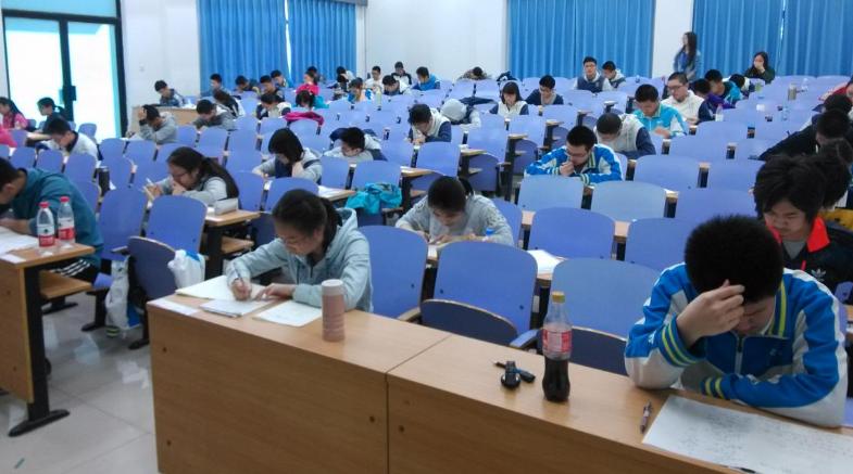 女孩试药一次赚9000,女子试药一次赚10万