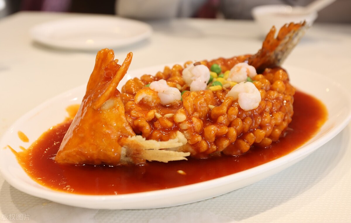 调糊油炸如何酥脆不腻,如何保持油锅炸的食品酥