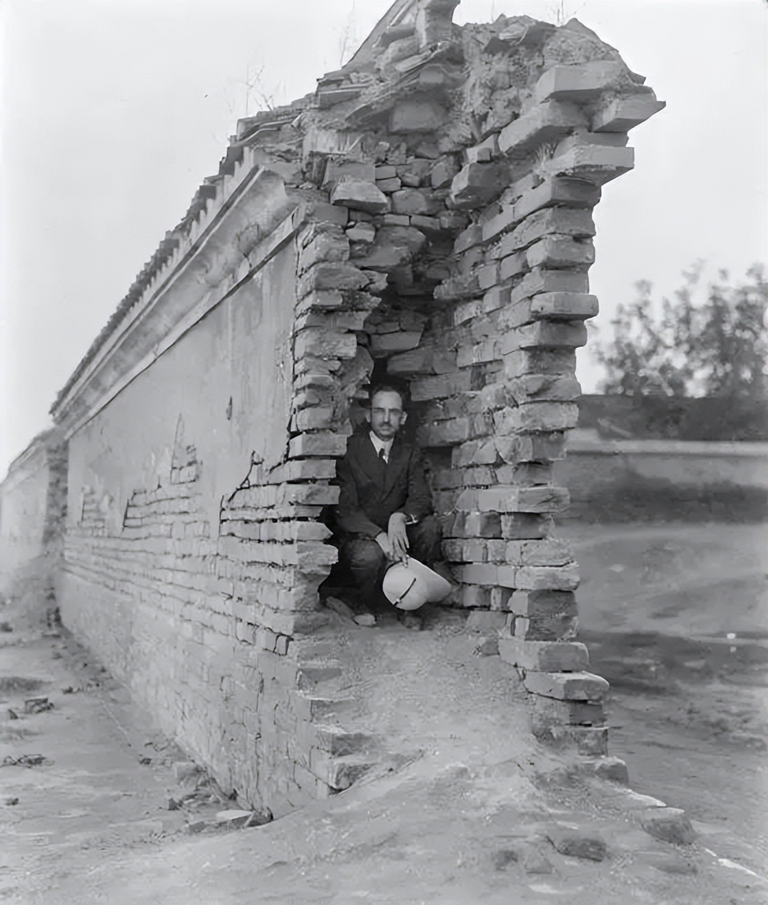 失踪78年的北京人头盖骨就藏在日坛树林里？