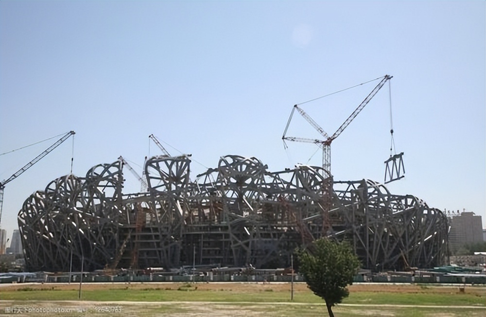 15年过去了，当年花34亿巨资修建的鸟巢，是赔还是赚了？