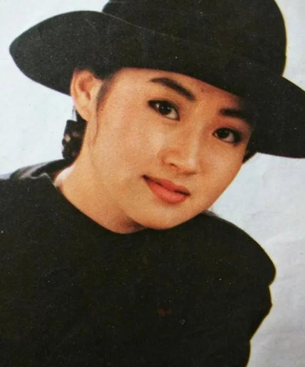 许晴和王志文谈过恋情,许晴曾经有多爱王志文