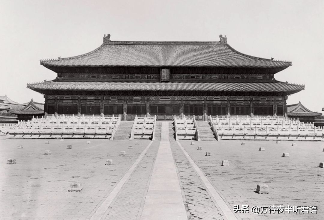老照片90年代的故宫 (故宫老照片光影百年)