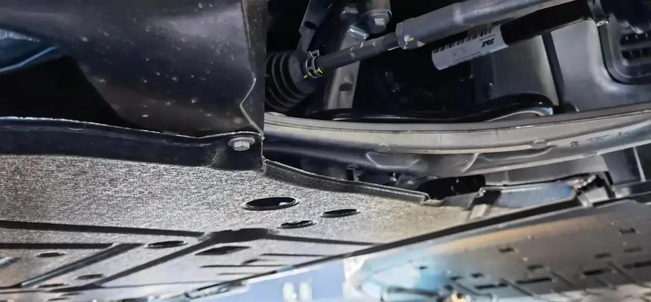 不顾家人反对买了这个车后悔吗,凡尔赛c5x的驾驶感受如何