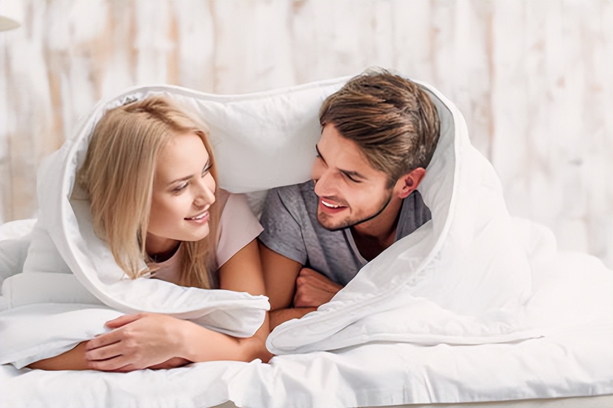 夫妻生活时，使用润滑剂对身体有害吗？医生：做好4点避免伤害