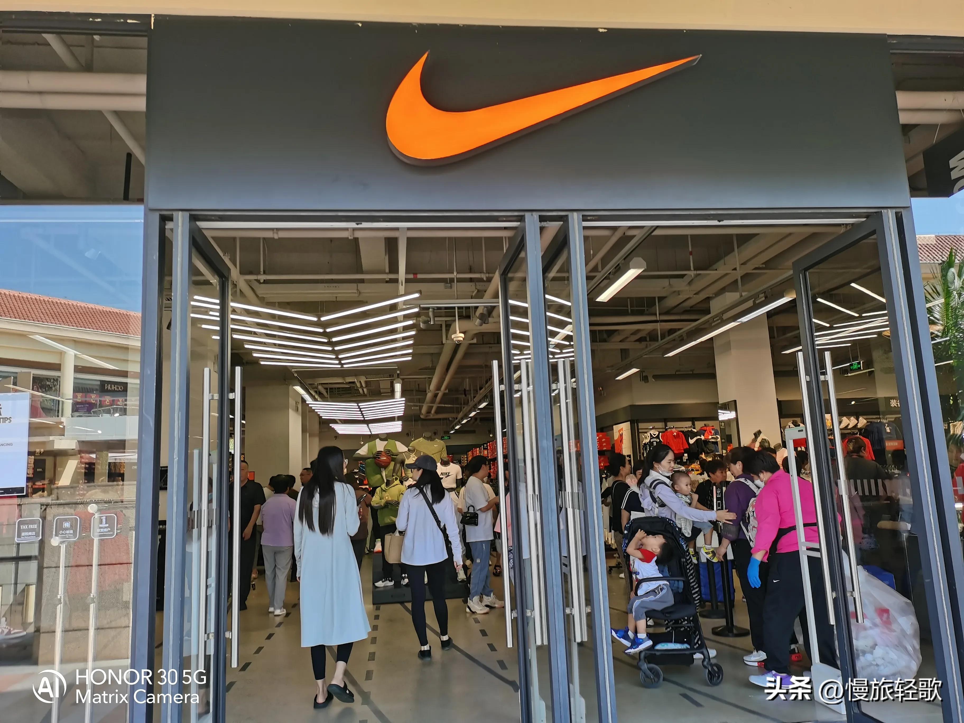 三亚亚龙湾壹号小镇奥特莱斯,三亚奥特莱斯壹号小镇需要逛多久