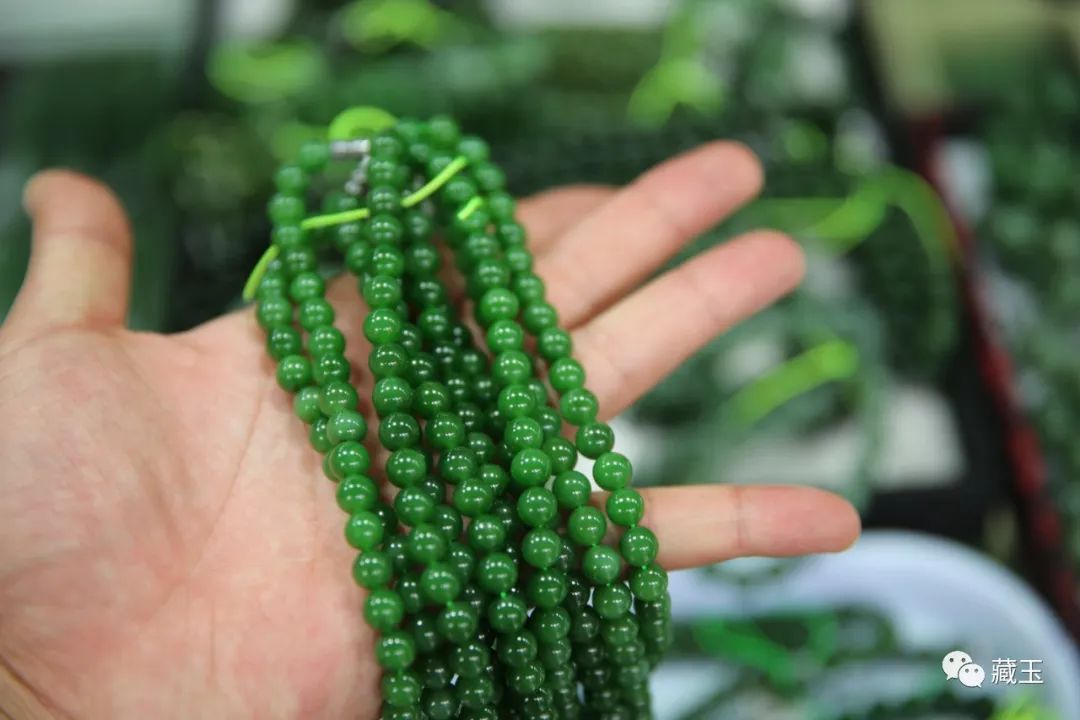 一张图看懂翡翠观音价格,顶级碧玉多少钱一克