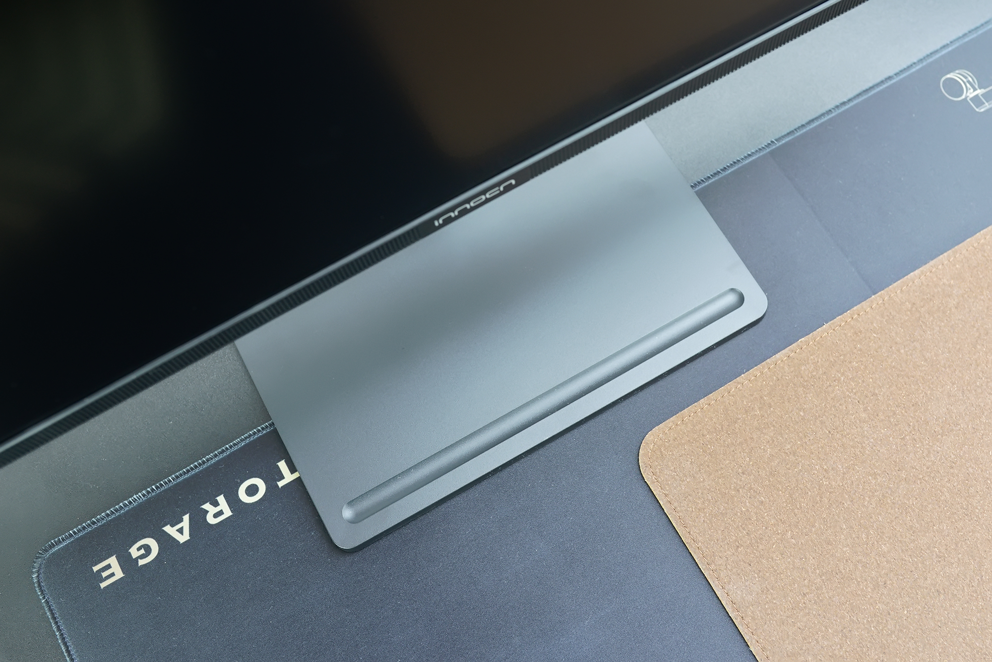 小米4k显示器和华为显示器对比,小米4k显示器和华为4k显示器