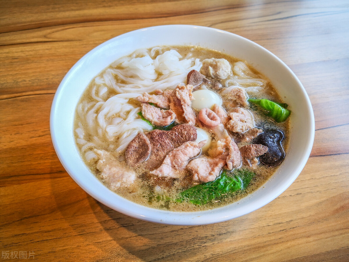 广西特色美食螺蛳粉介绍,广西除了螺蛳粉有什么好吃的特产