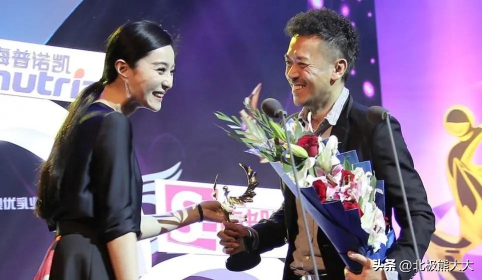 外骚内纯,24岁的徐静蕾成了大众情人