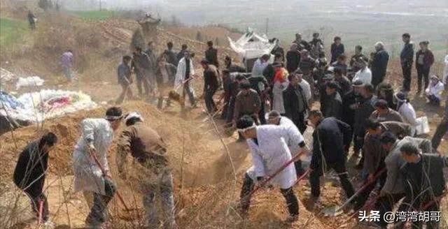 土葬火葬争论现场,中央关于农村土葬火葬改革问题