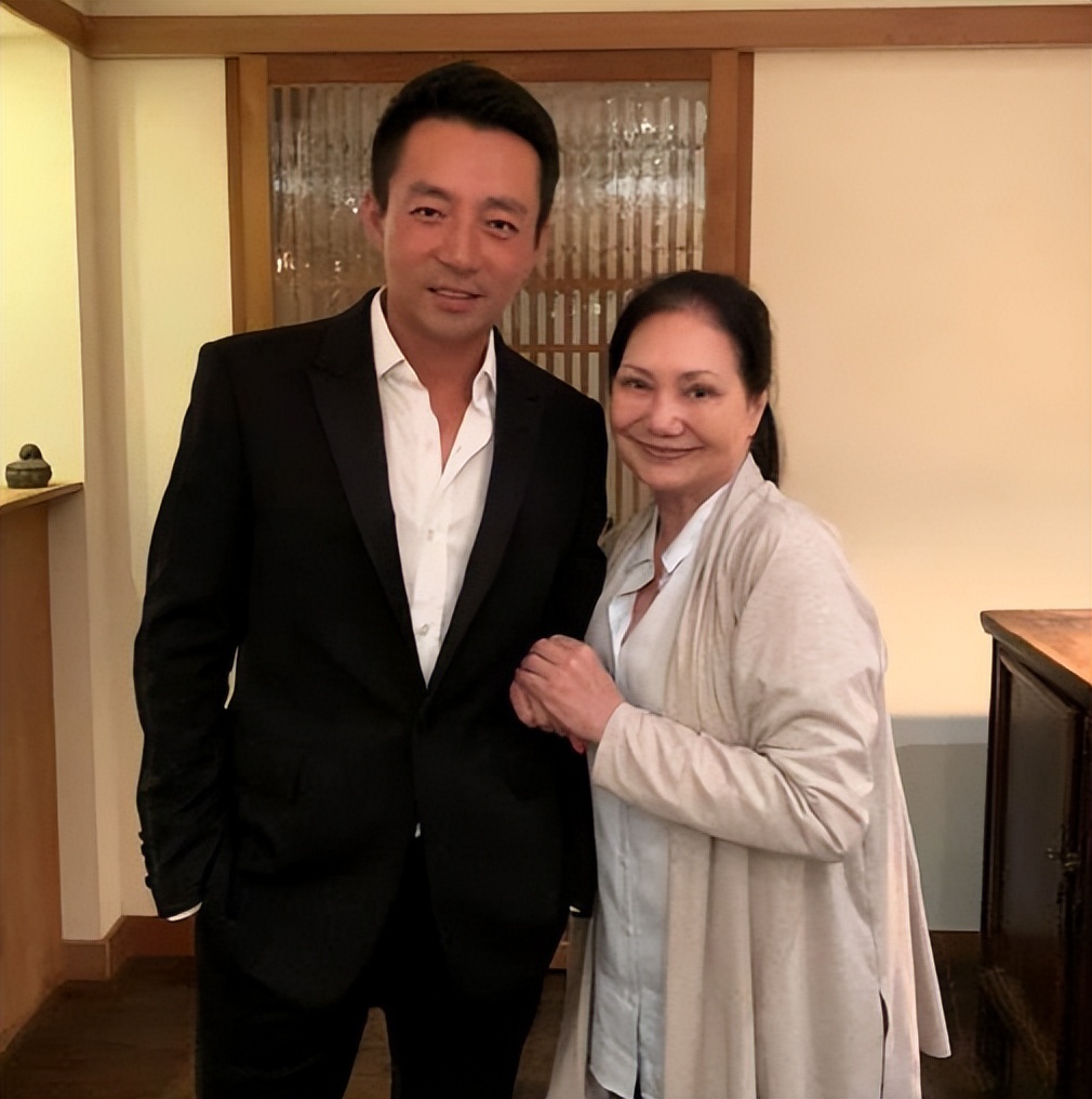 被汪小菲牵扯的10位名人，个个不干净，有人成笑话，有人很无辜