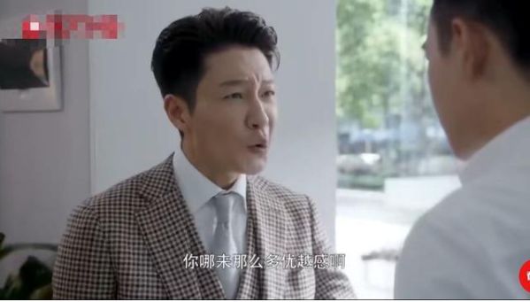 老演员整容脸变形,老年人整容前后照片