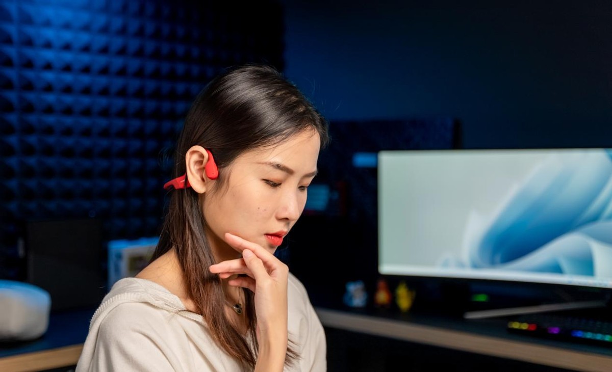 长时间戴耳机耳朵疼用什么滴耳液,长时间戴耳机护耳神器