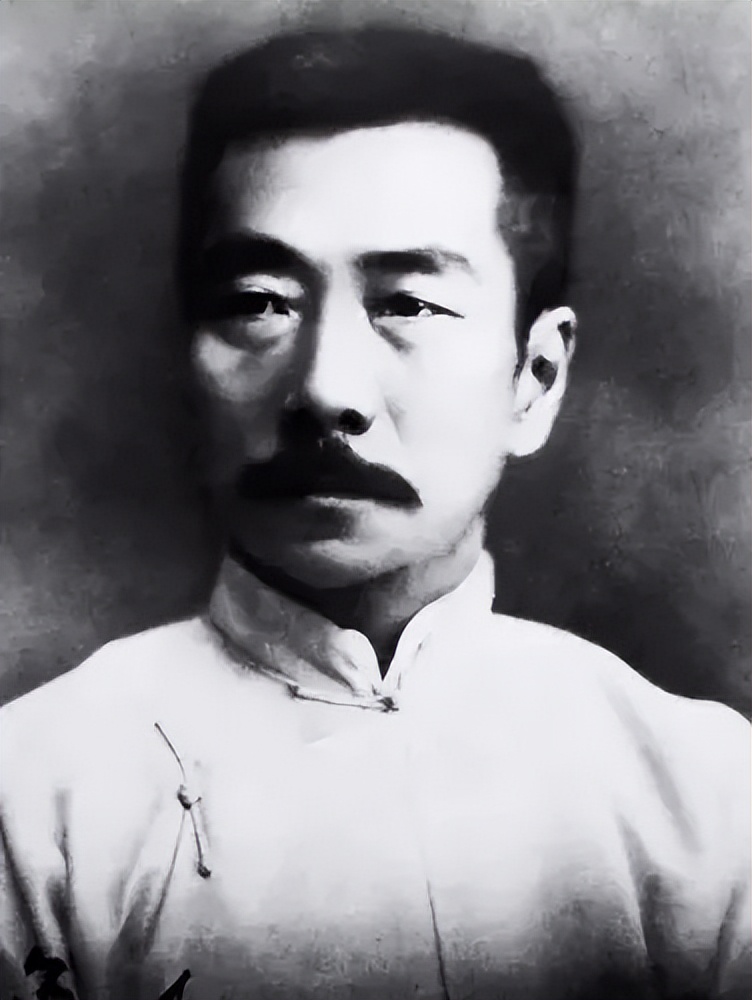 钱学森跟蒋英多大结婚的,钱学森和蒋英几岁结婚的