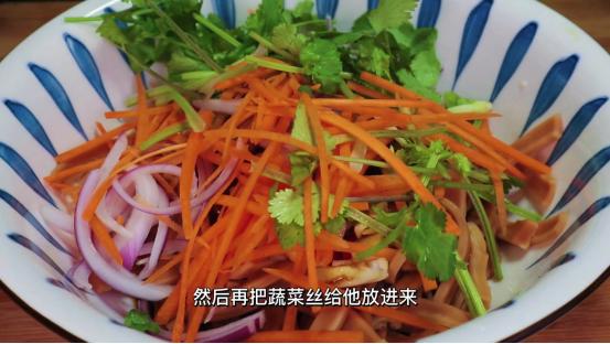 泡发鱿鱼最正确的方法,泡发干鱿鱼的4个窍门是什么