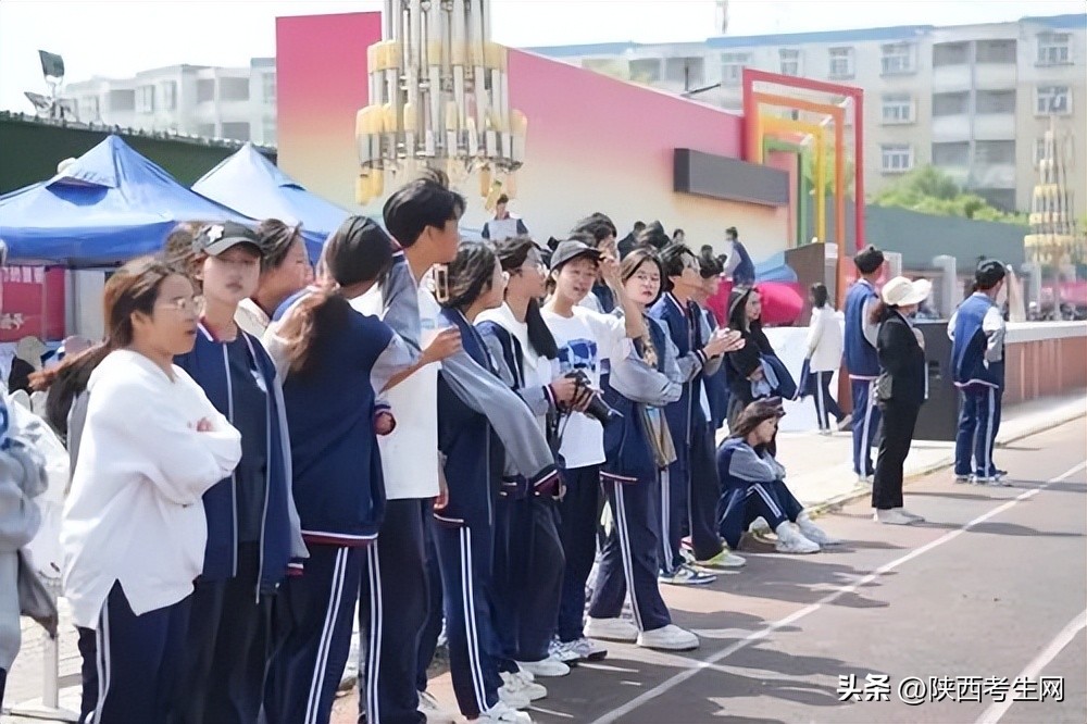 西安博雅艺术职业高中舞蹈比赛,西安博雅艺术职业高中体育生