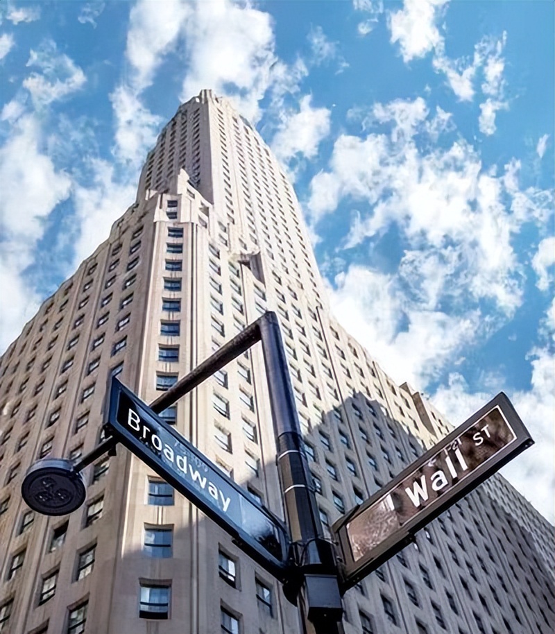 与谷歌分庭抗礼，投入超1000亿研发AI，百度李彦宏到底有何本事