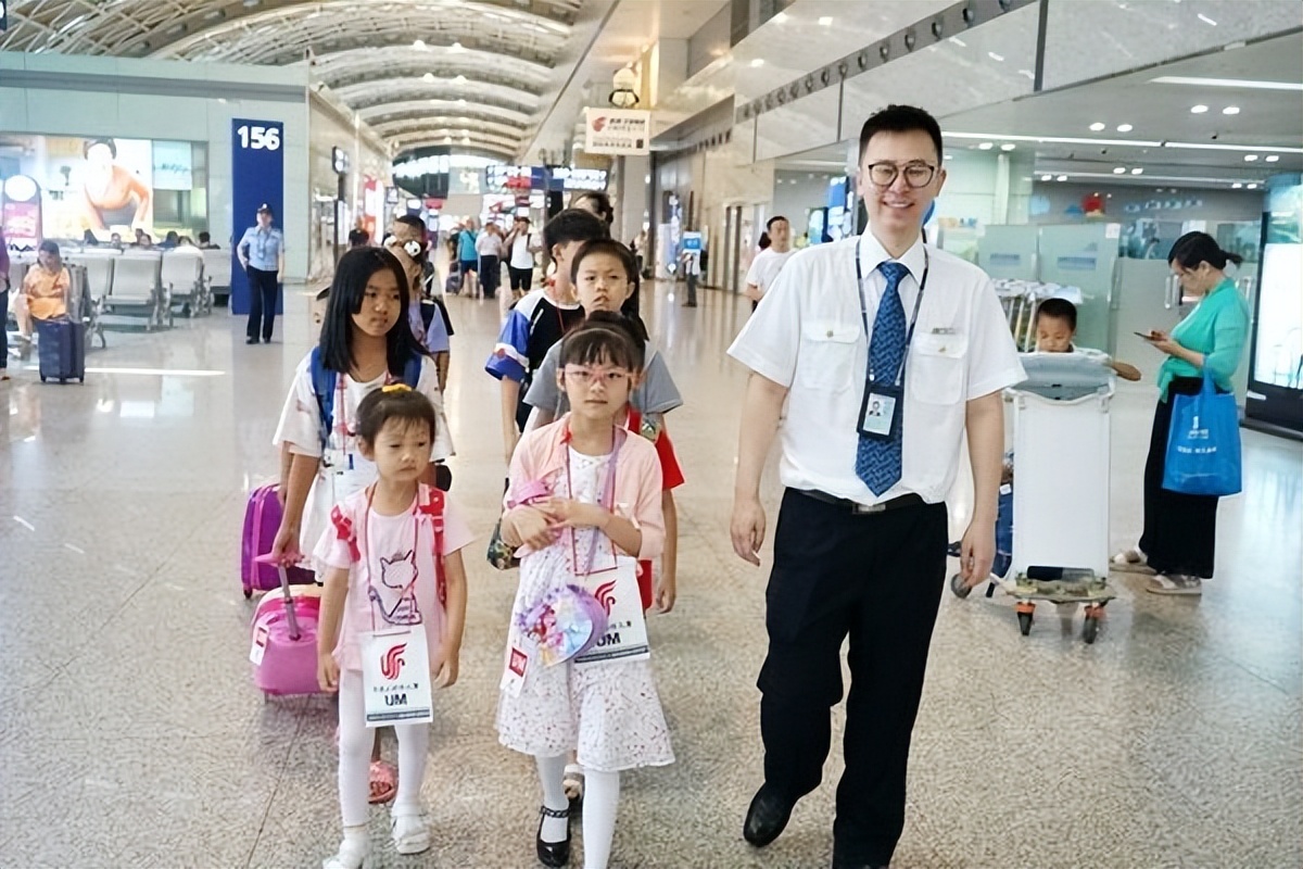 小孩子怎么购买飞机票,小孩怎么买飞机票用什么证件