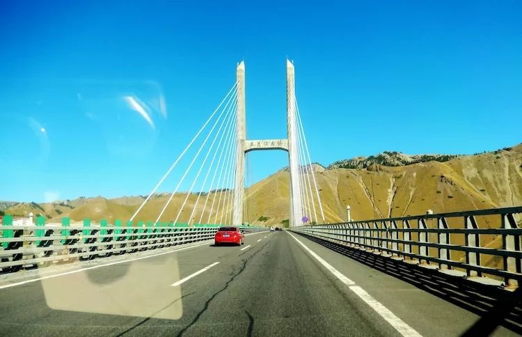 伊犁第一景果子沟,新疆伊犁风景之果子沟