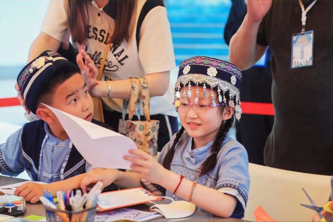 徐汇的这个嘉年华非常high！4000人涌向这片欢乐海洋！