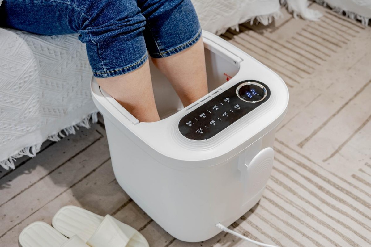 美的足底按摩器测评,泡脚机按摩仪美的