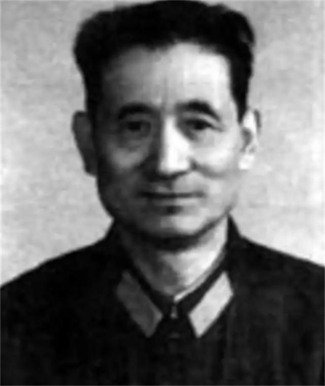 他是“二炮”的开拓者，*小平邓**都说他“惹不起”，他究竟做了什么