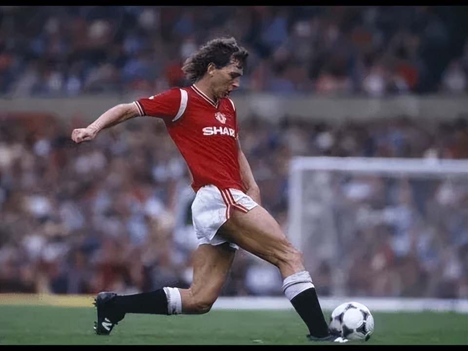 布莱恩罗布森曼联,罗布森曼联7号图片