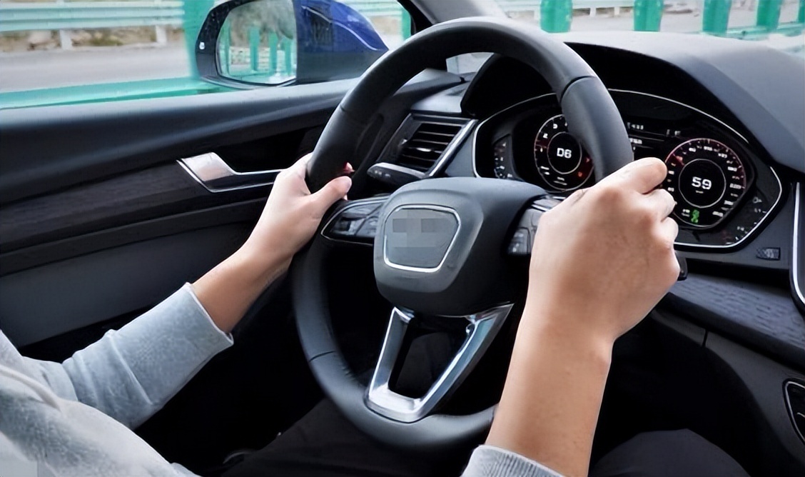 地板油开车好吗,地板油对发动机有伤害吗